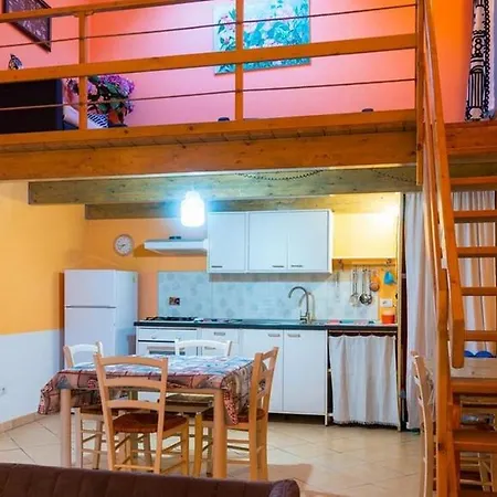 Casa Laura 8 *